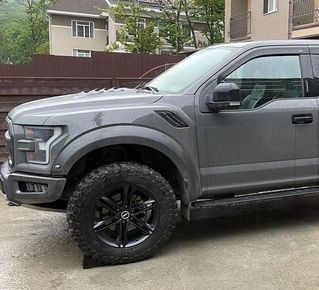 Ford F-150 Raptor