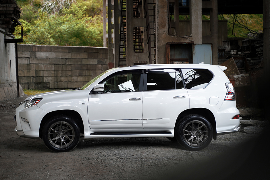LEXUS GX460 2018 на кованых дисках SKILL Wheels